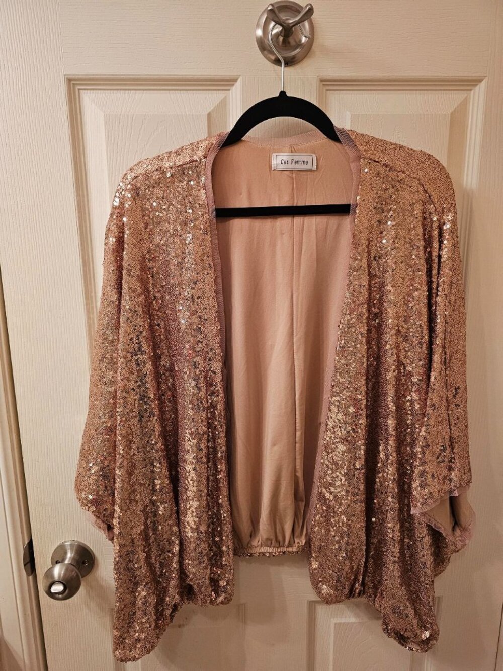 NWOT Ces Femme Medium Gold Sequined Kimono